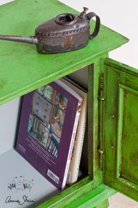 Antibes Green Annie Sloan Chalk Paint Furniture Texture Close-Up