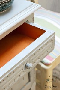 Paris Grey Annie Sloan Chalk Paint Furniture Texture Close-Up