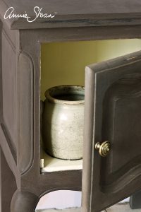 Honfleur Annie Sloan Chalk Paint Furniture Texture Close-Up